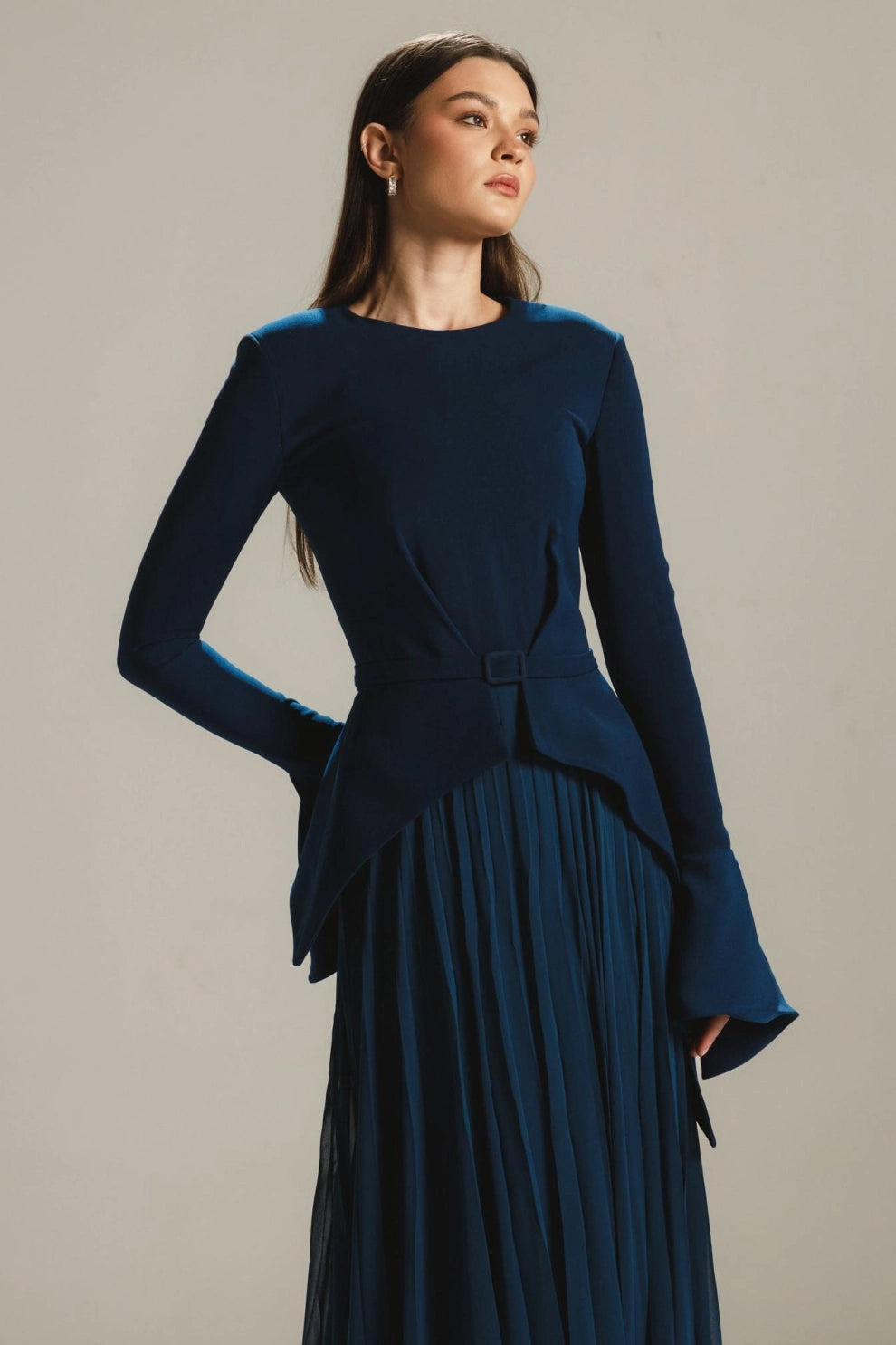 Giovana - Vestido largo de gasa con mangas acampanadas